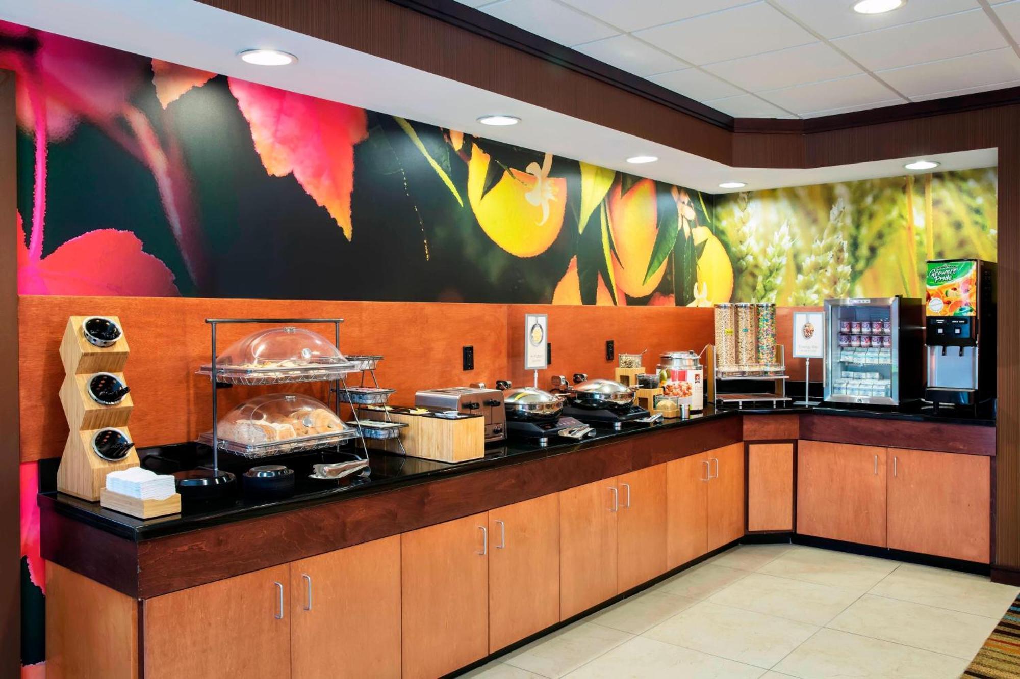 Fairfield Inn And Suites By Marriott Lakeland Plant City Exterior photo