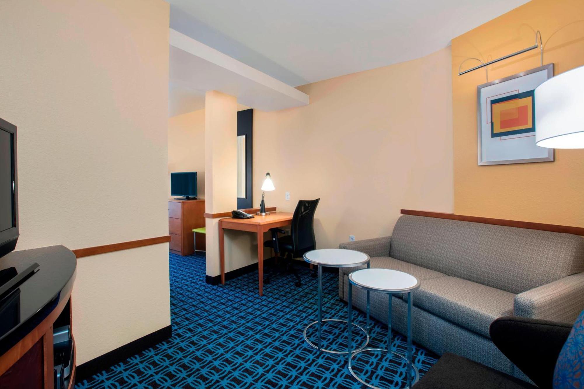 Fairfield Inn And Suites By Marriott Lakeland Plant City Exterior photo