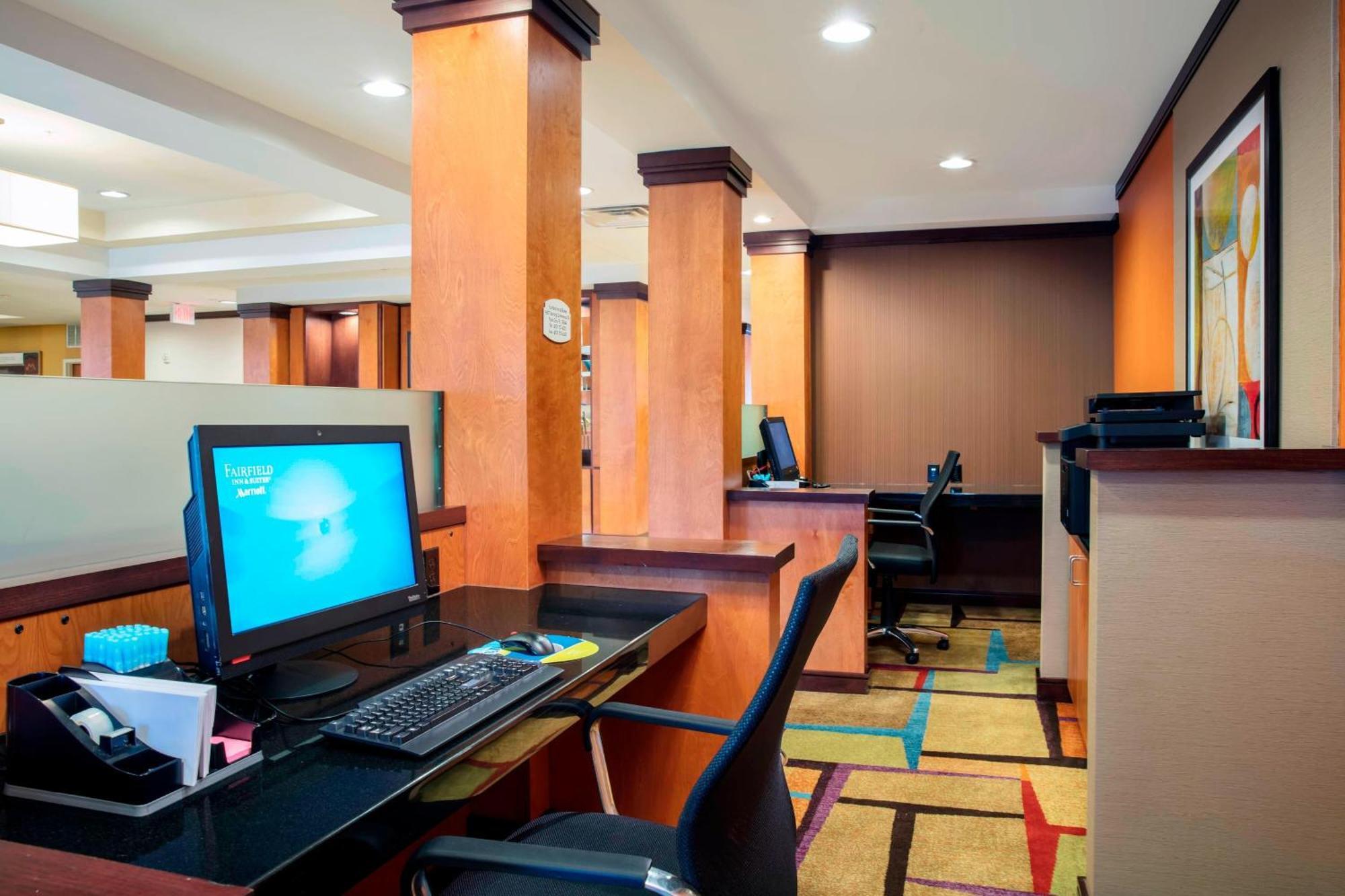 Fairfield Inn And Suites By Marriott Lakeland Plant City Exterior photo