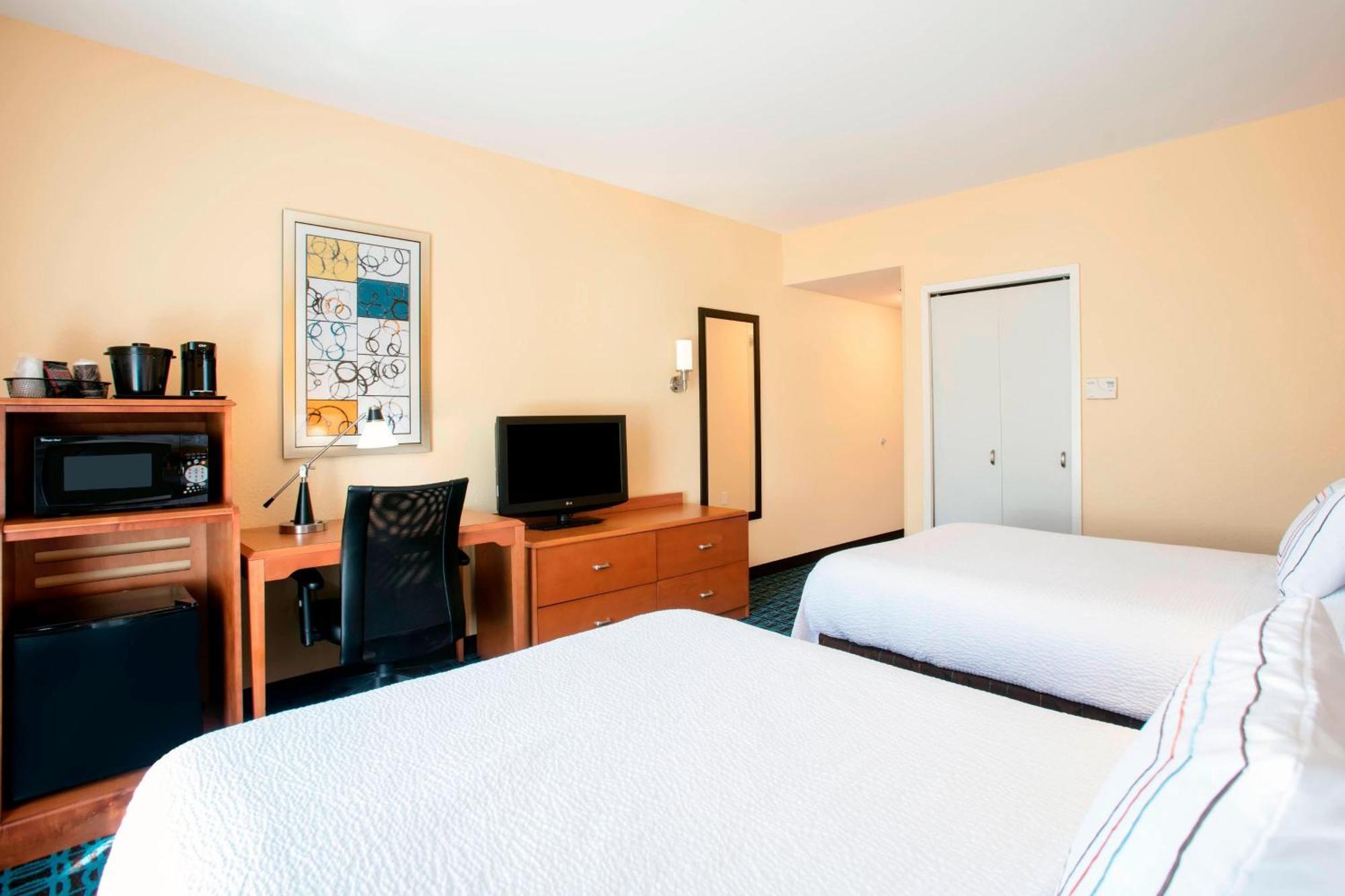 Fairfield Inn And Suites By Marriott Lakeland Plant City Exterior photo