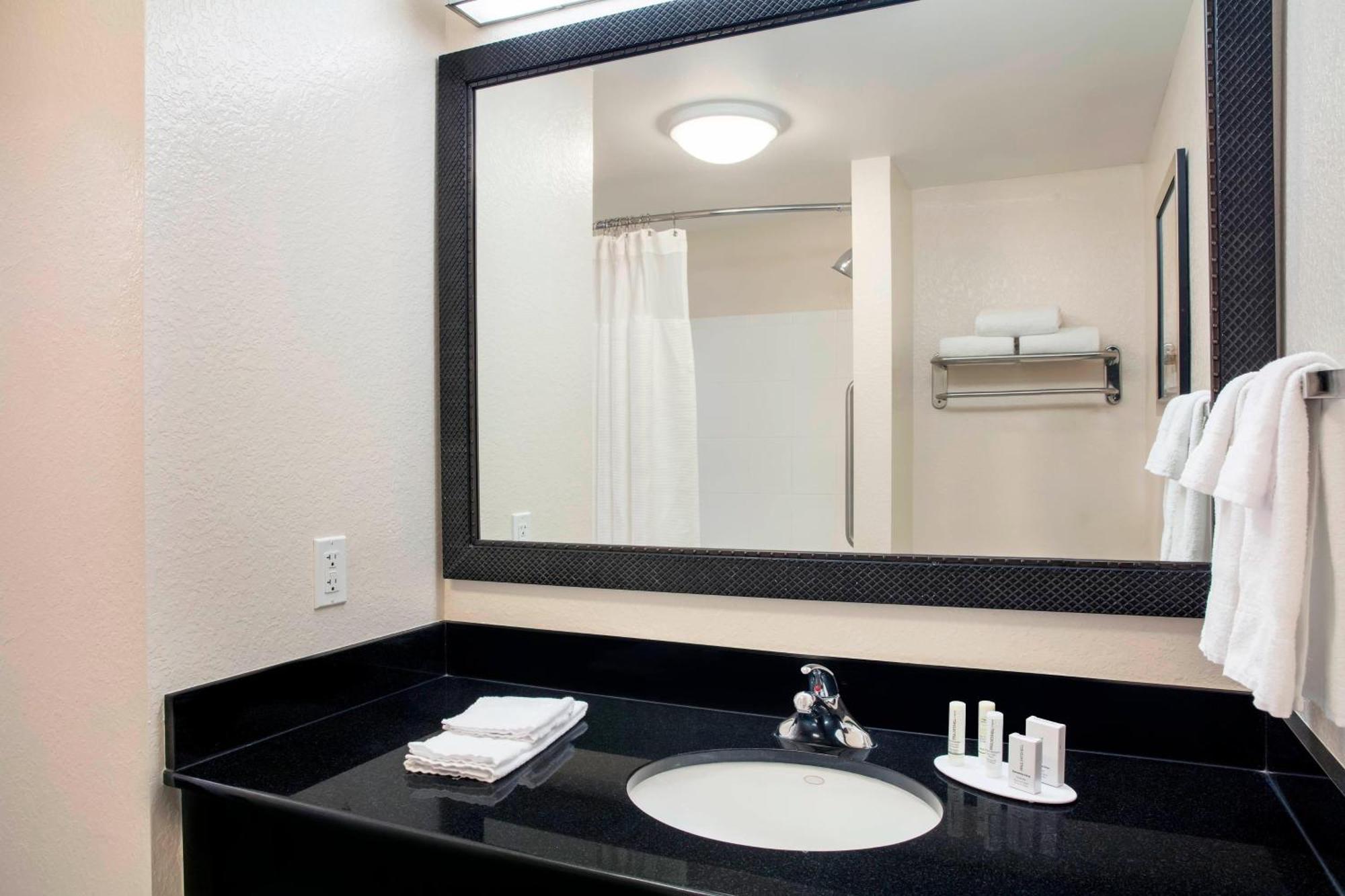 Fairfield Inn And Suites By Marriott Lakeland Plant City Exterior photo