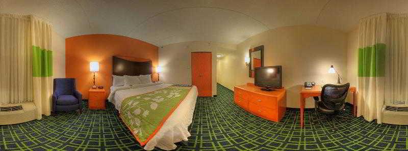 Fairfield Inn And Suites By Marriott Lakeland Plant City Exterior photo