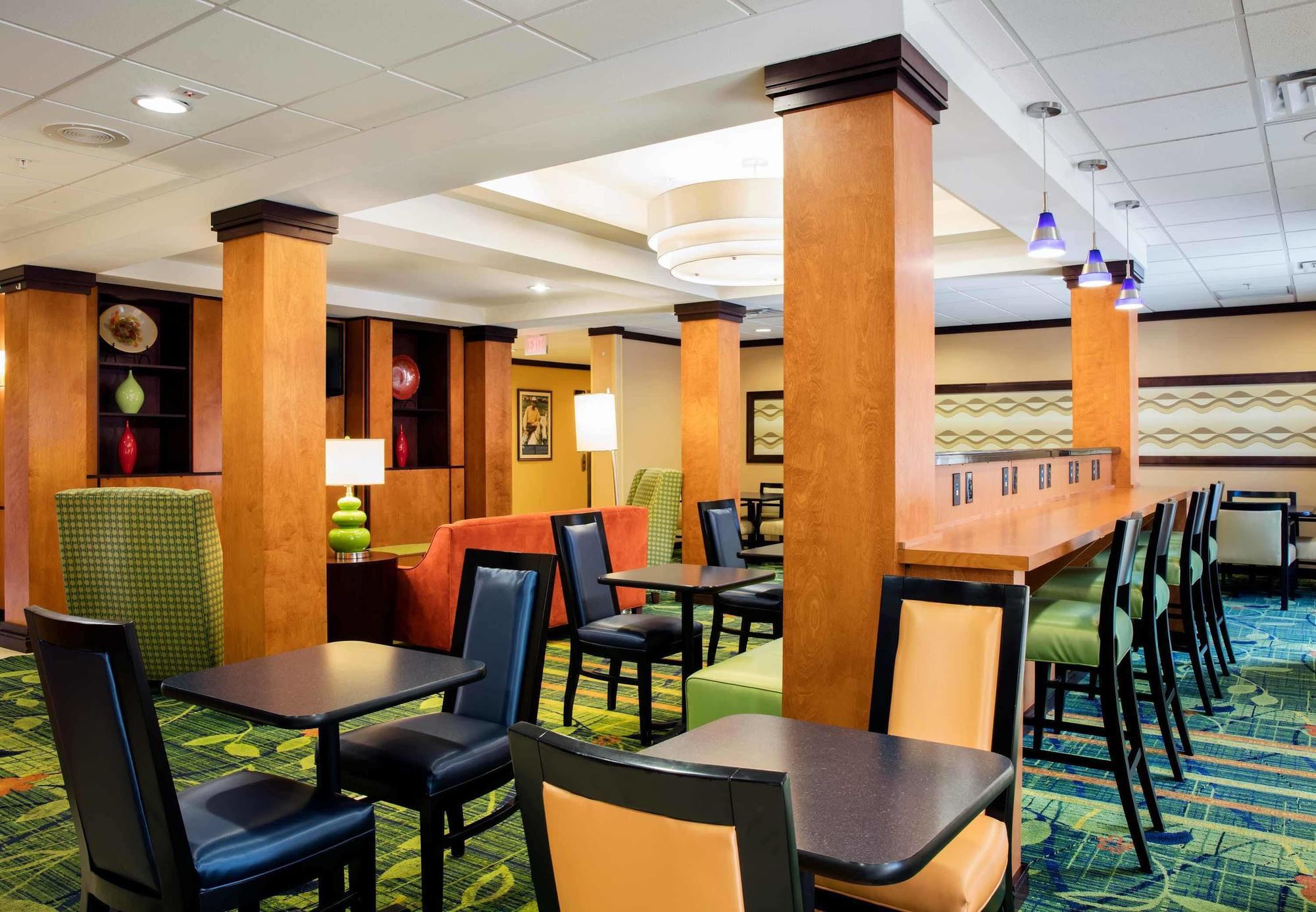 Fairfield Inn And Suites By Marriott Lakeland Plant City Exterior photo
