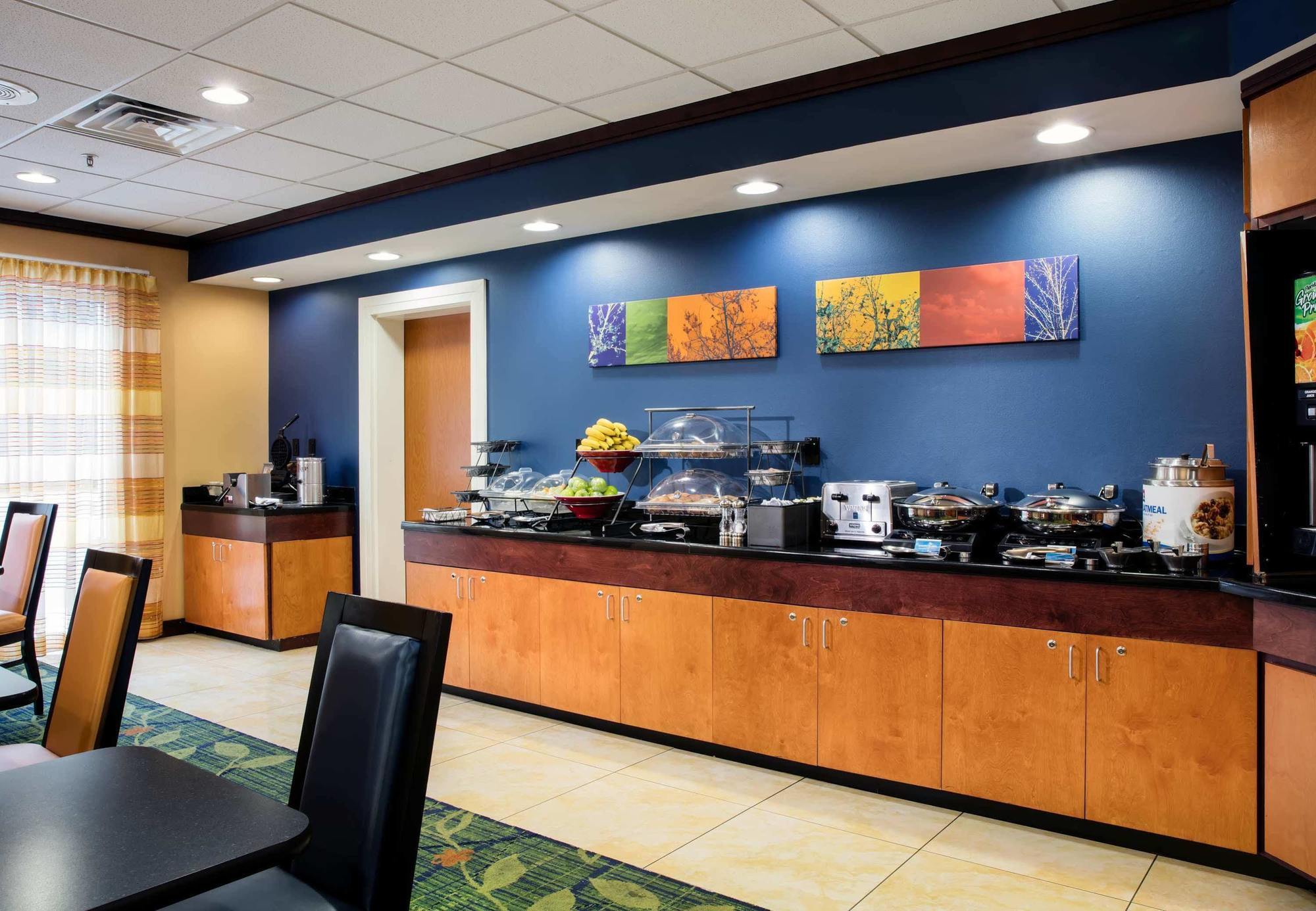 Fairfield Inn And Suites By Marriott Lakeland Plant City Exterior photo