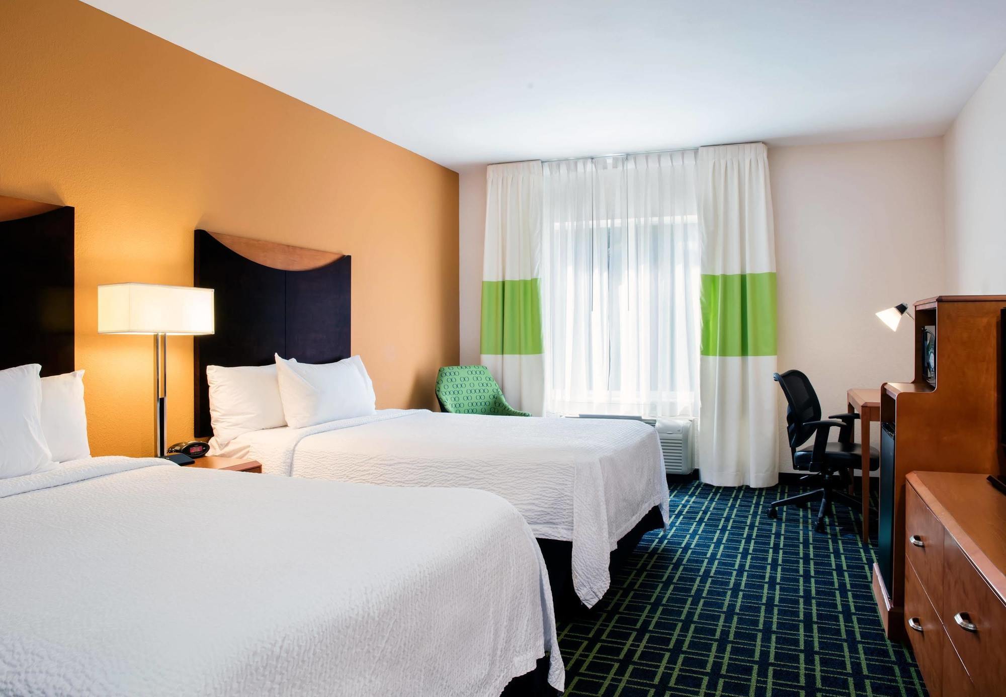 Fairfield Inn And Suites By Marriott Lakeland Plant City Exterior photo